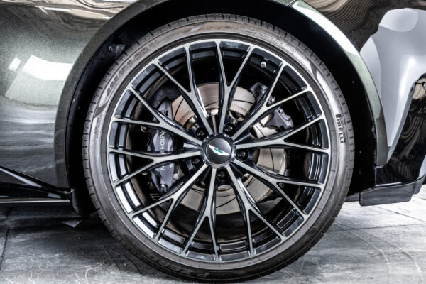 ヴァンテージ 110th Anniversary Midnight edition