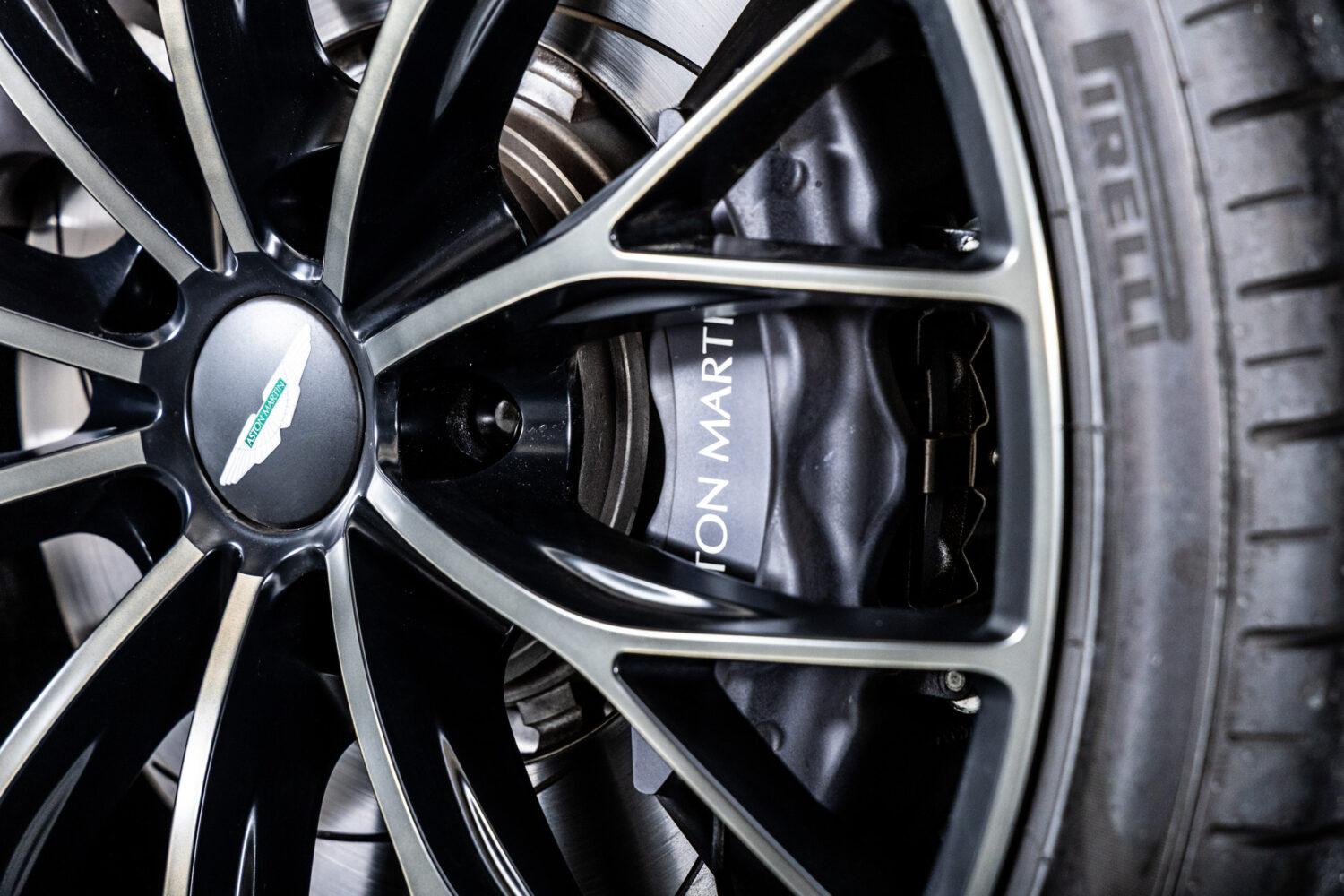 ヴァンテージ 110th Anniversary Midnight edition