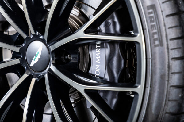 ヴァンテージ 110th Anniversary Midnight edition