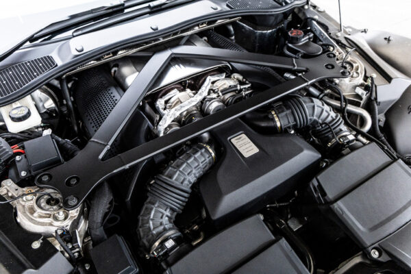 ヴァンテージ 110th Anniversary Midnight edition
