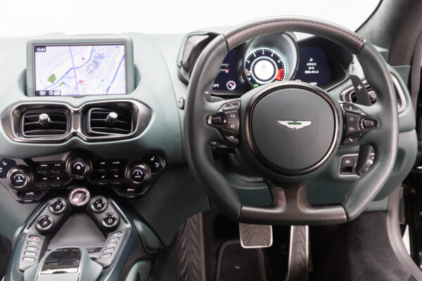 ヴァンテージ 110th Anniversary Midnight edition