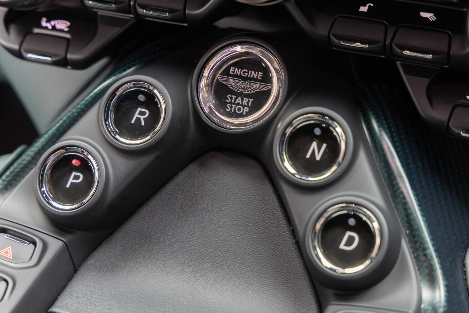 ヴァンテージ 110th Anniversary Midnight edition