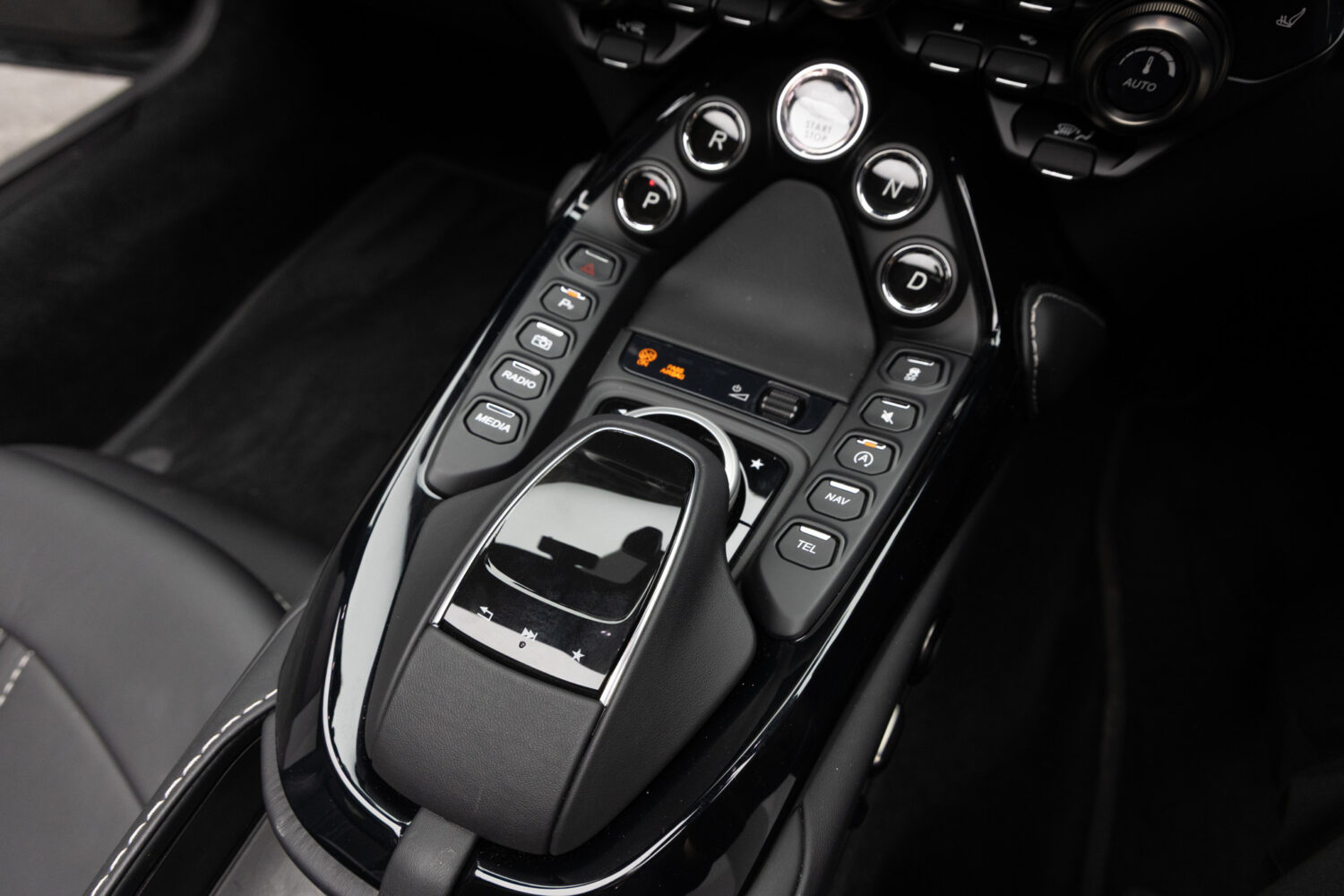 V8ヴァンテージロードスター 4.0