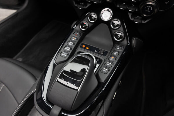 V8ヴァンテージロードスター 4.0
