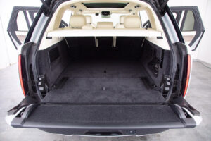 レンジローバー オートバイオグラフィー D300 スタンダードホイールベース 4WD