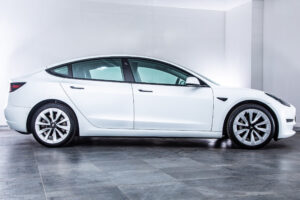 モデル3 ロングレンジ デュアルモーター 4WD