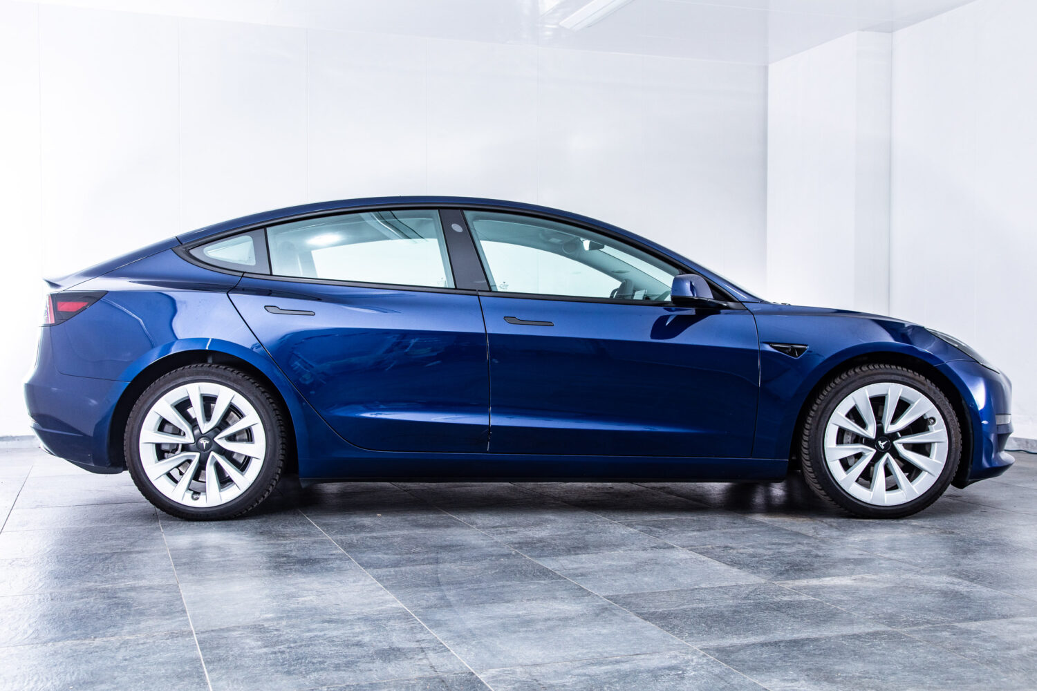 モデル3 ロングレンジ デュアルモーター 4WD