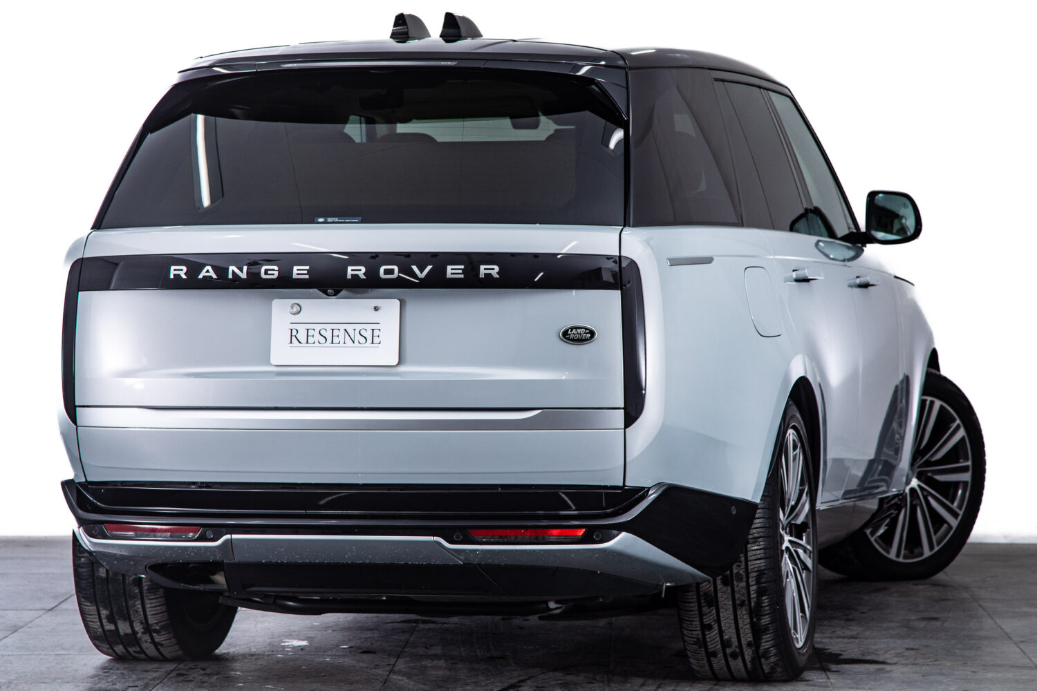 レンジローバー オートバイオグラフィー D300 スタンダードホイールベース 4WD