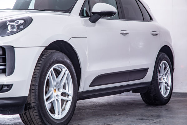 マカン PDK 4WD