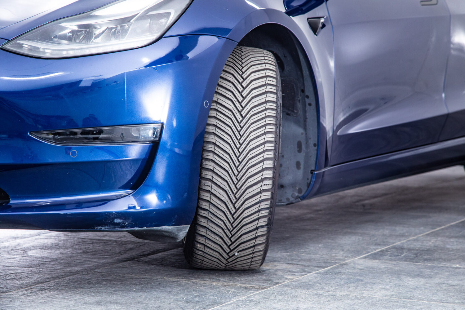 モデル3 ロングレンジ デュアルモーター 4WD