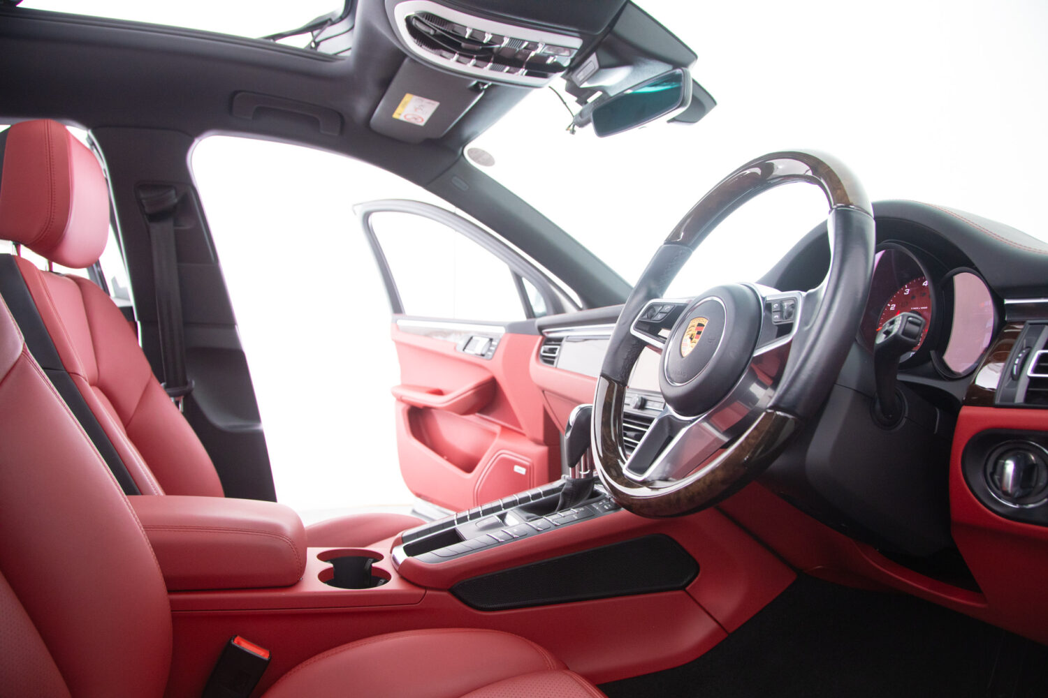 マカン S シュポルト エディション (パノラミック ルーフ システム装着車) PDK 4WD