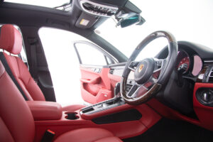 マカン S シュポルト エディション (パノラミック ルーフ システム装着車) PDK 4WD