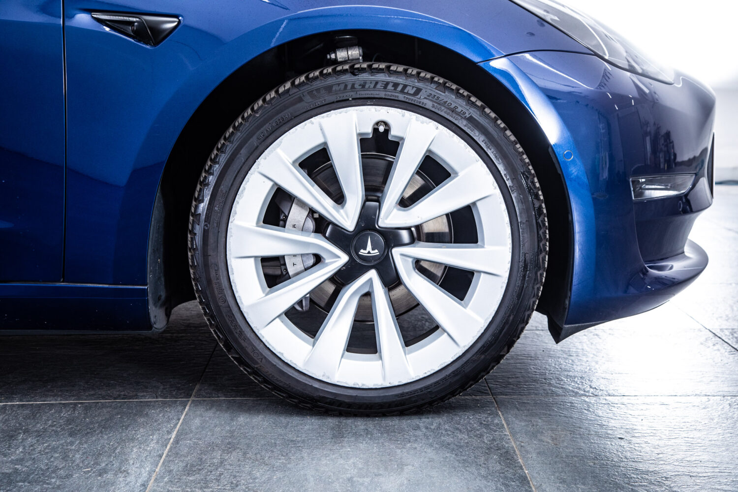 モデル3 ロングレンジ デュアルモーター 4WD