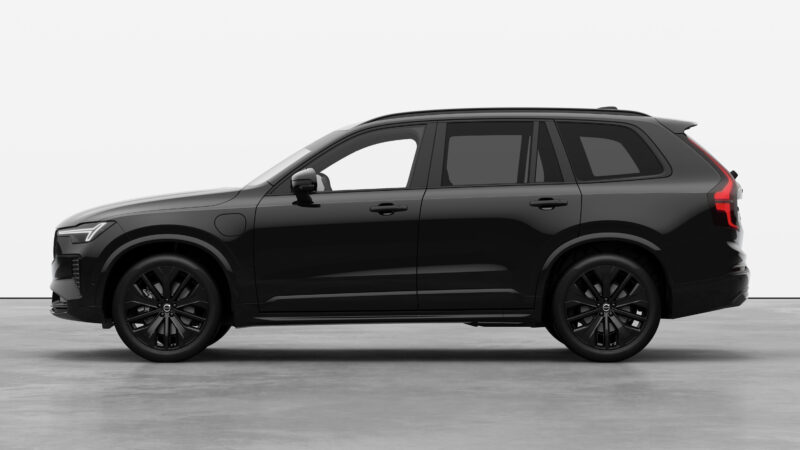 フラッグシップSUVに「ブラックエディション」登場　ボルボXC90