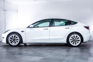 モデル3 ロングレンジ デュアルモーター 4WD