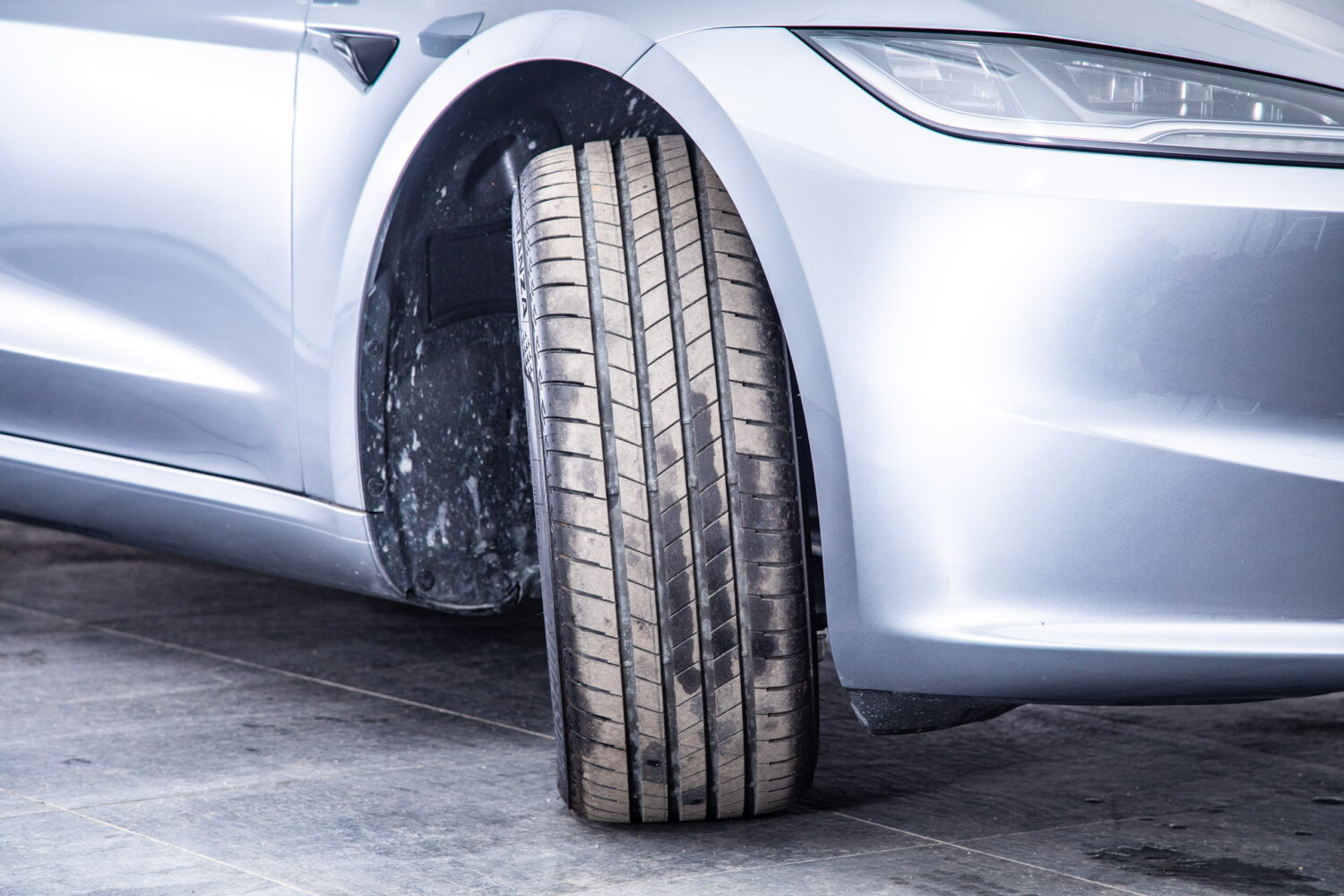 テスラ モデル3 RWD