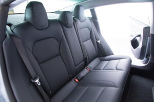 テスラ モデル3 RWD