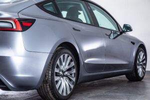 テスラ モデル3 RWD