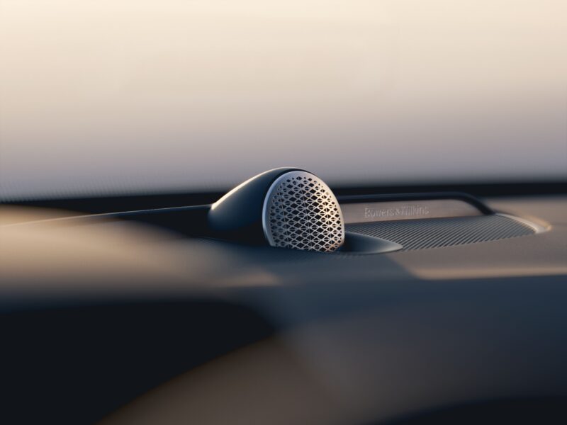 フラッグシップSUVに「ブラックエディション」登場　ボルボXC90