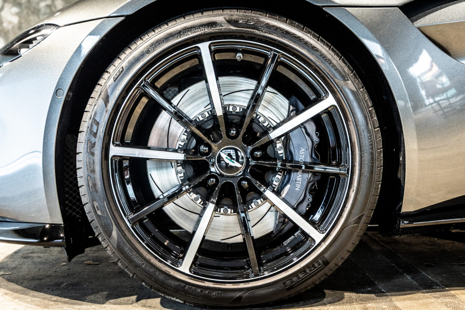 V8ヴァンテージロードスター 4.0