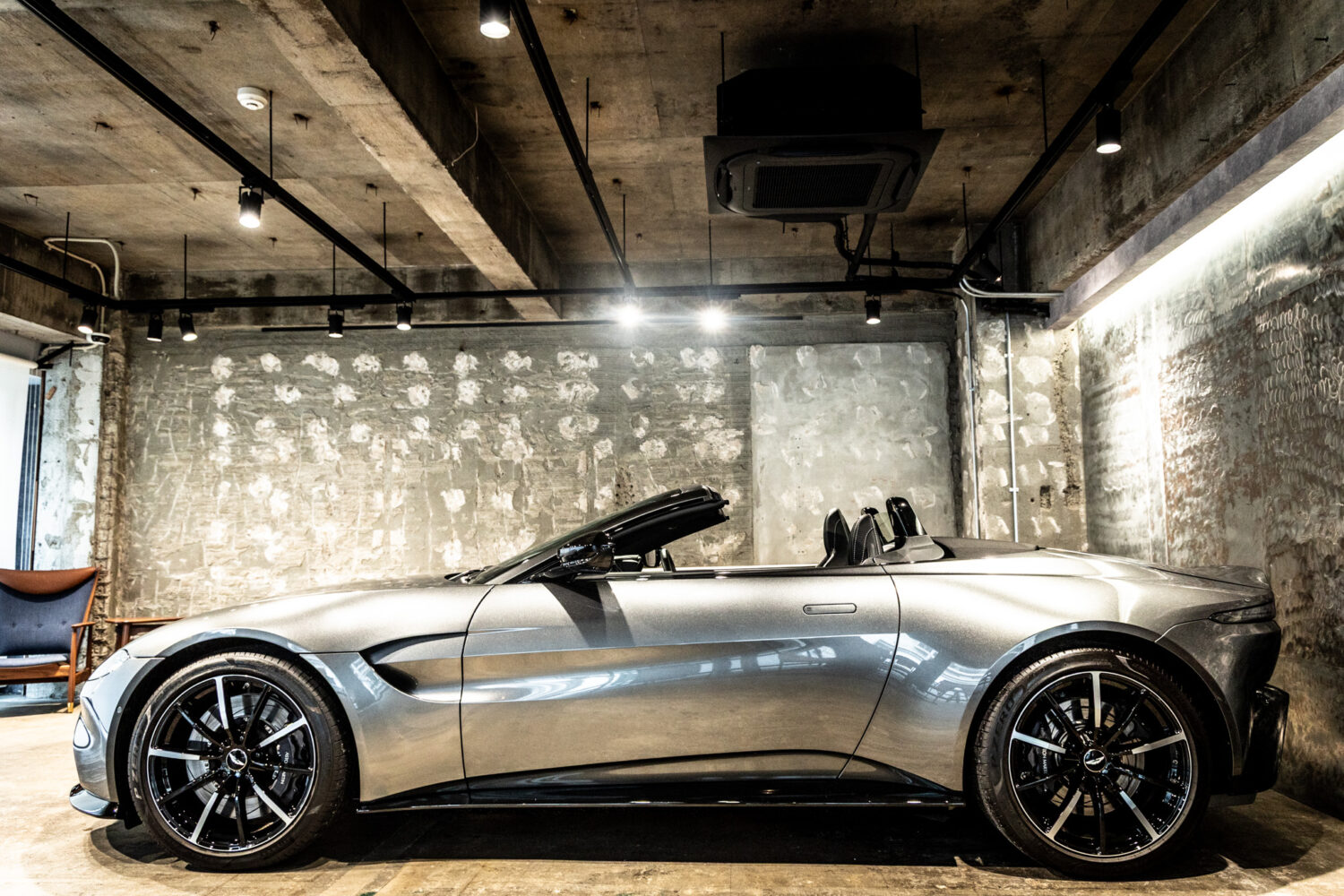 V8ヴァンテージロードスター 4.0