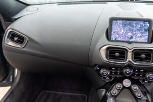 V8ヴァンテージロードスター 4.0