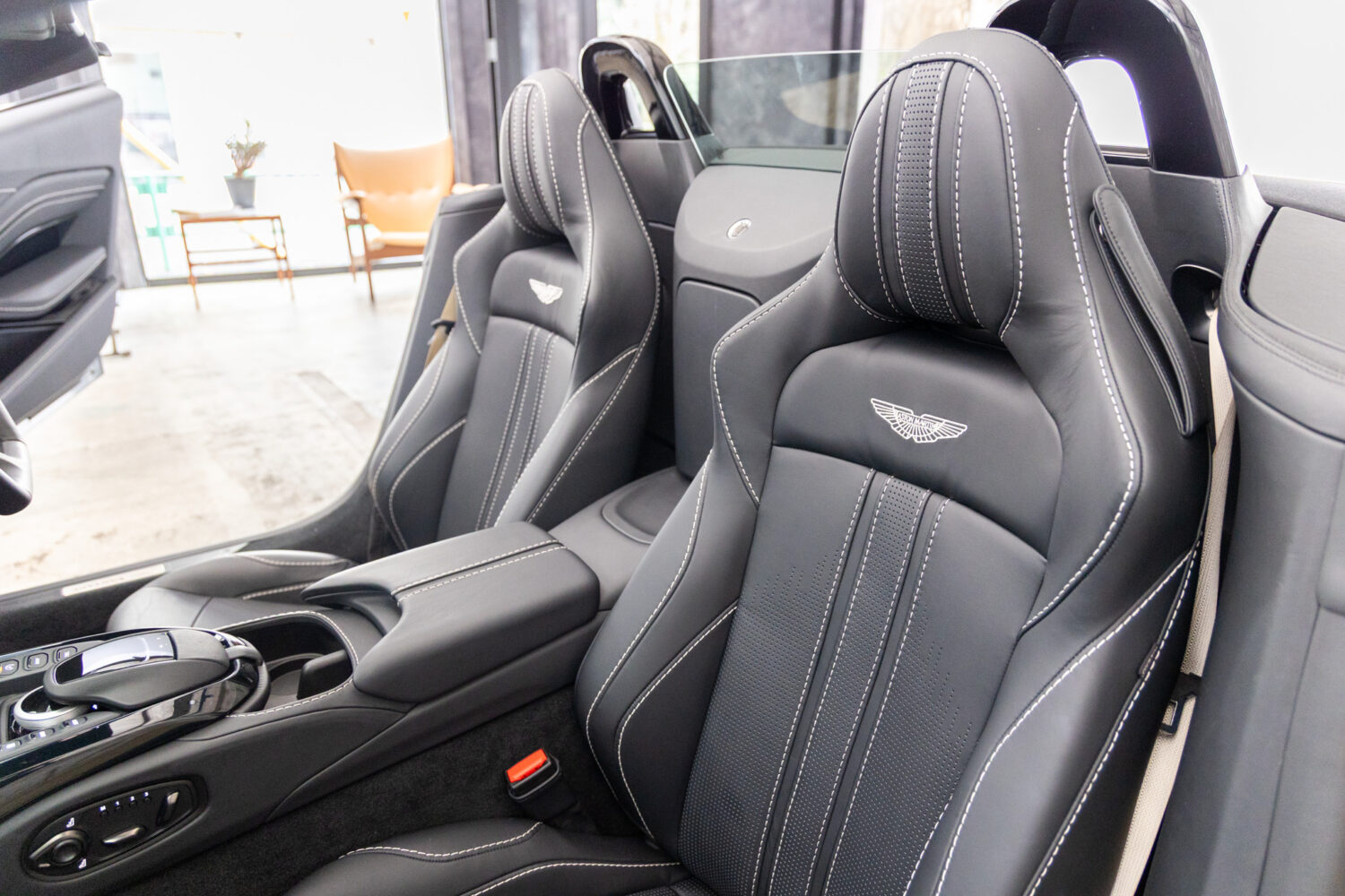 V8ヴァンテージロードスター 4.0