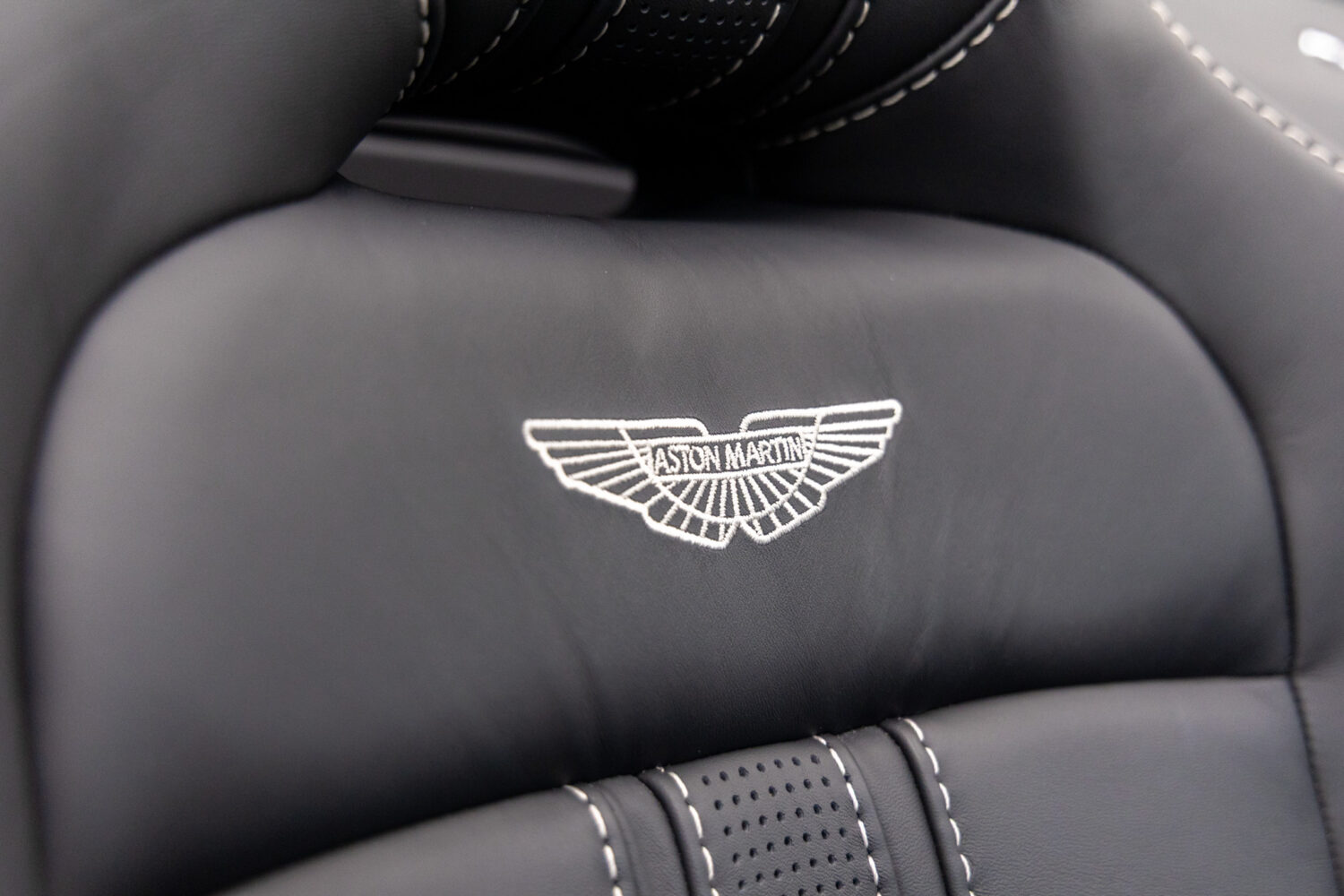 V8ヴァンテージロードスター 4.0