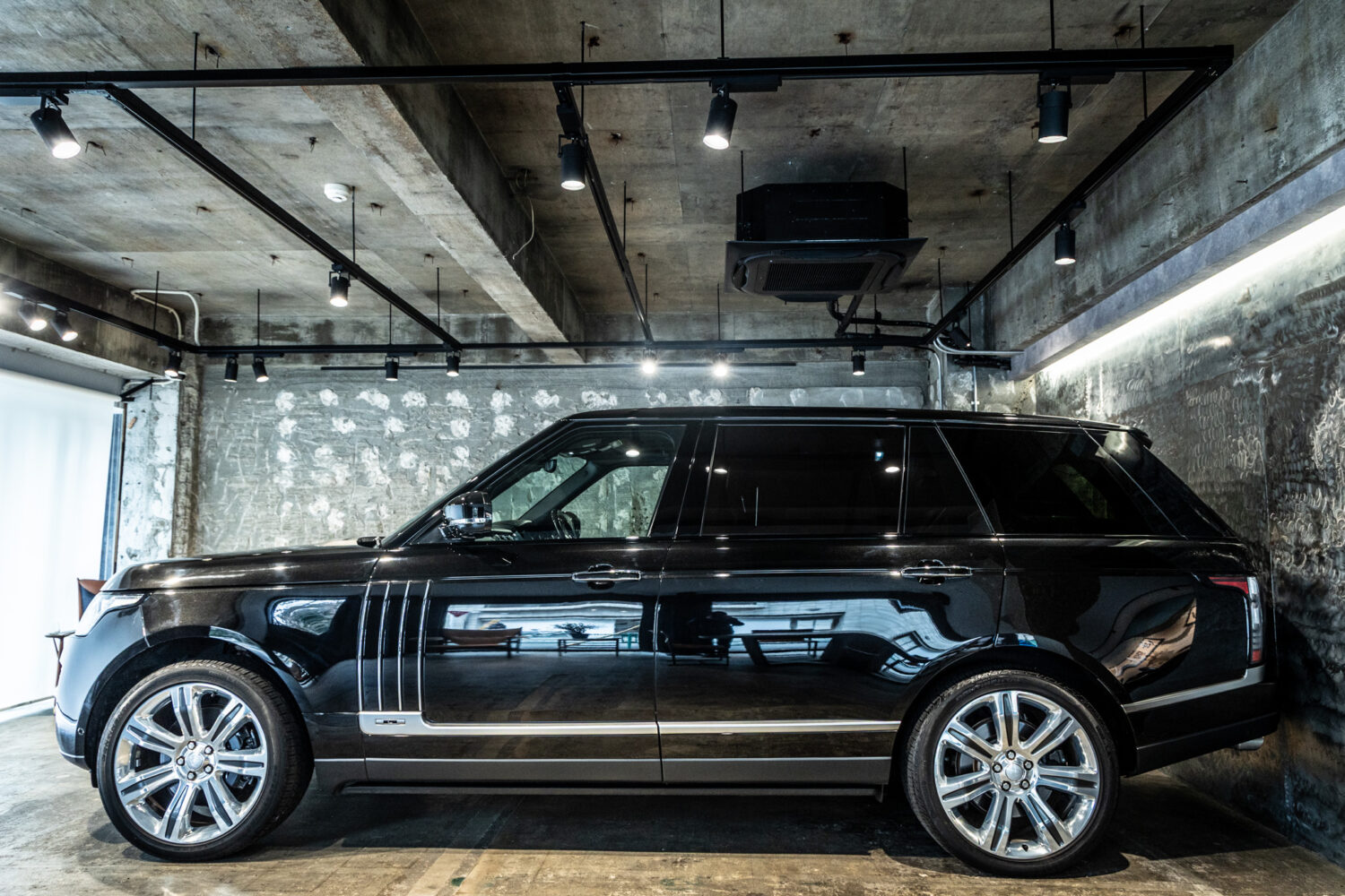 レンジローバー SVオートバイオグラフィー ロングホイールベース