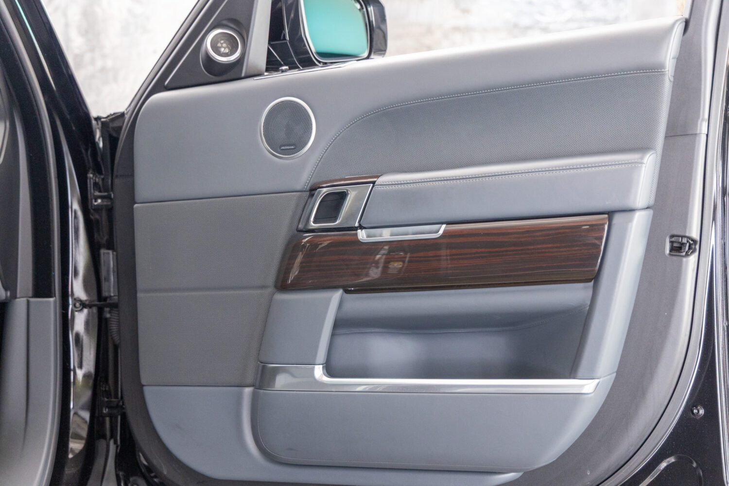 レンジローバー SVオートバイオグラフィー ロングホイールベース