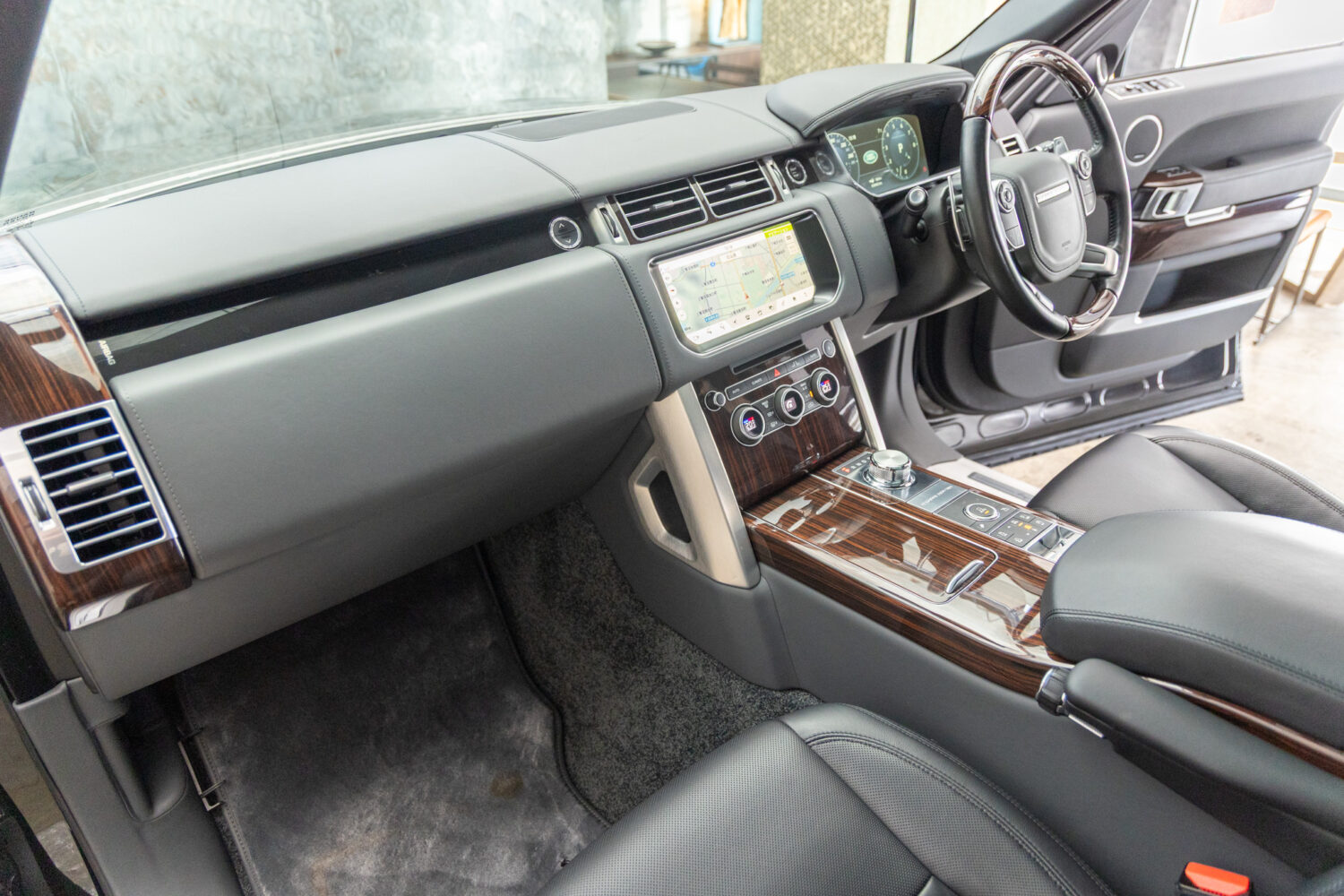 レンジローバー SVオートバイオグラフィー ロングホイールベース