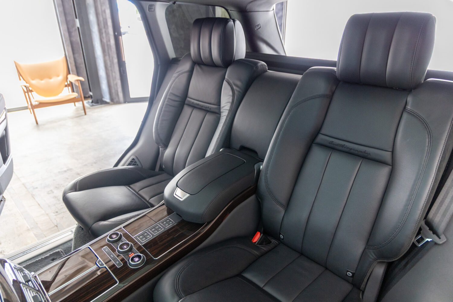 レンジローバー SVオートバイオグラフィー ロングホイールベース