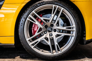 R8 V10 パフォーマンス 5.2 FSI クワトロ Sトロニック