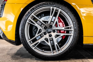 R8 V10 パフォーマンス 5.2 FSI クワトロ Sトロニック