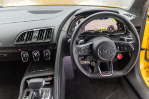 R8 V10 パフォーマンス 5.2 FSI クワトロ Sトロニック