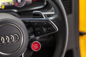 R8 V10 パフォーマンス 5.2 FSI クワトロ Sトロニック