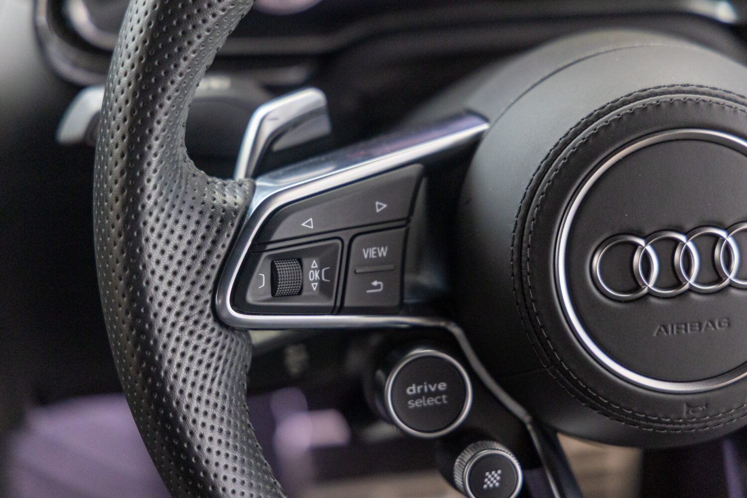 R8 V10 パフォーマンス 5.2 FSI クワトロ Sトロニック