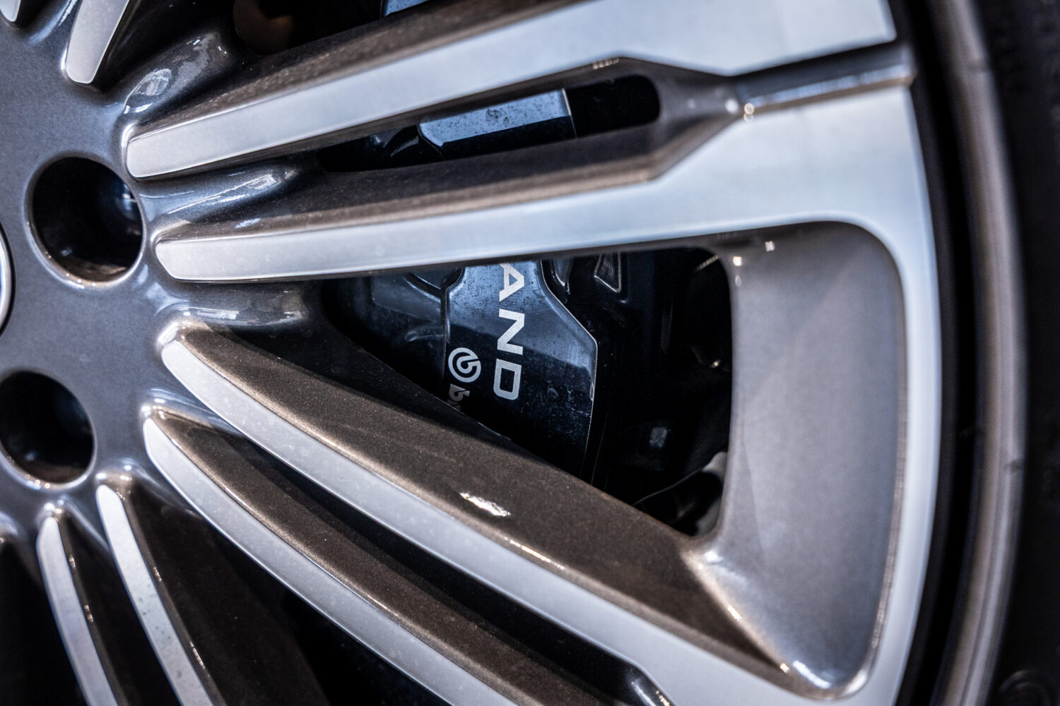 レンジローバー オートバイオグラフィー P530 LWB 7人乗り