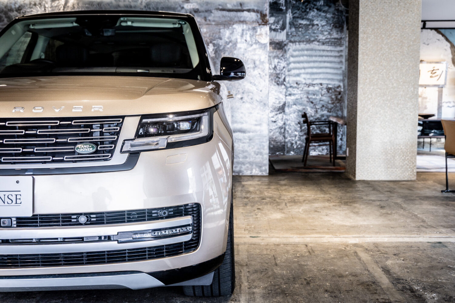 レンジローバー オートバイオグラフィー P530 LWB 7人乗り