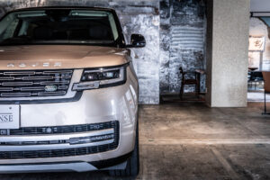 レンジローバー オートバイオグラフィー P530 LWB 7人乗り