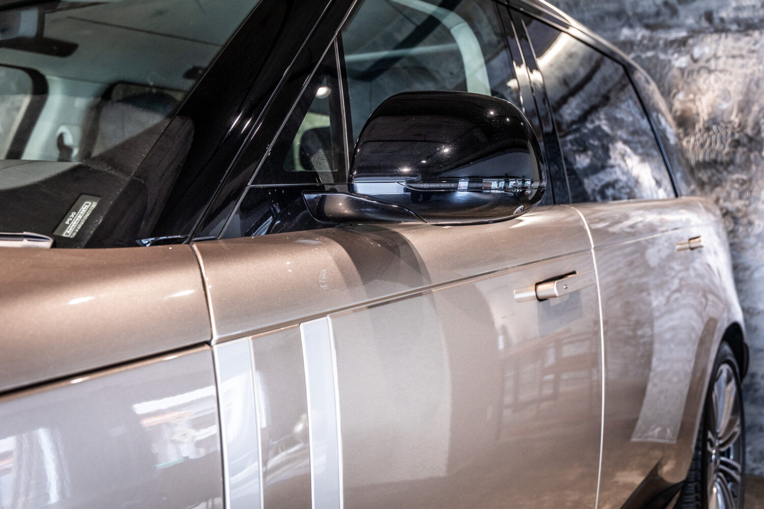 レンジローバー オートバイオグラフィー P530 LWB 7人乗り