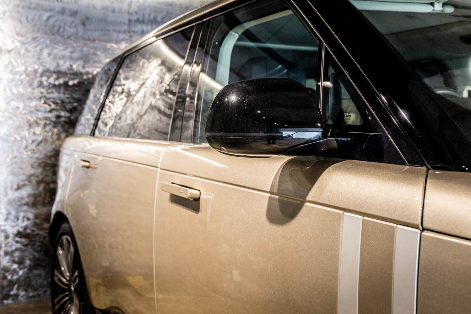 レンジローバー オートバイオグラフィー P530 LWB 7人乗り