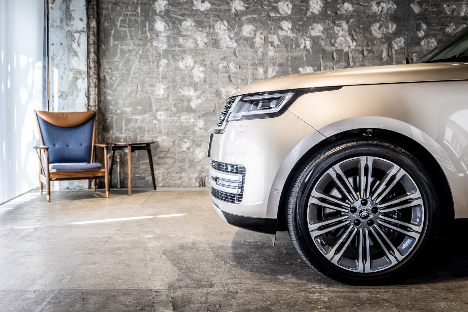 レンジローバー オートバイオグラフィー P530 LWB 7人乗り