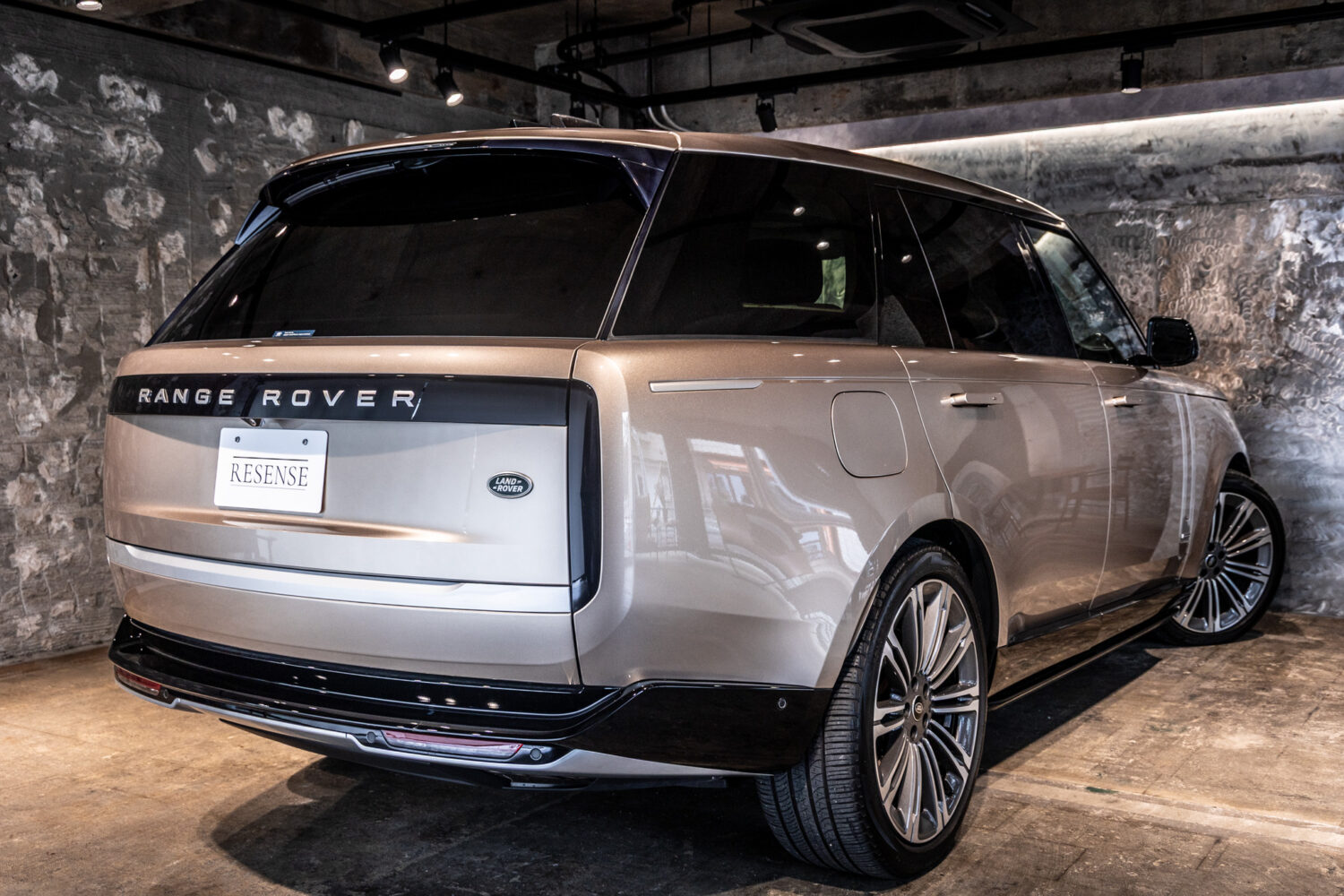 レンジローバー オートバイオグラフィー P530 LWB 7人乗り