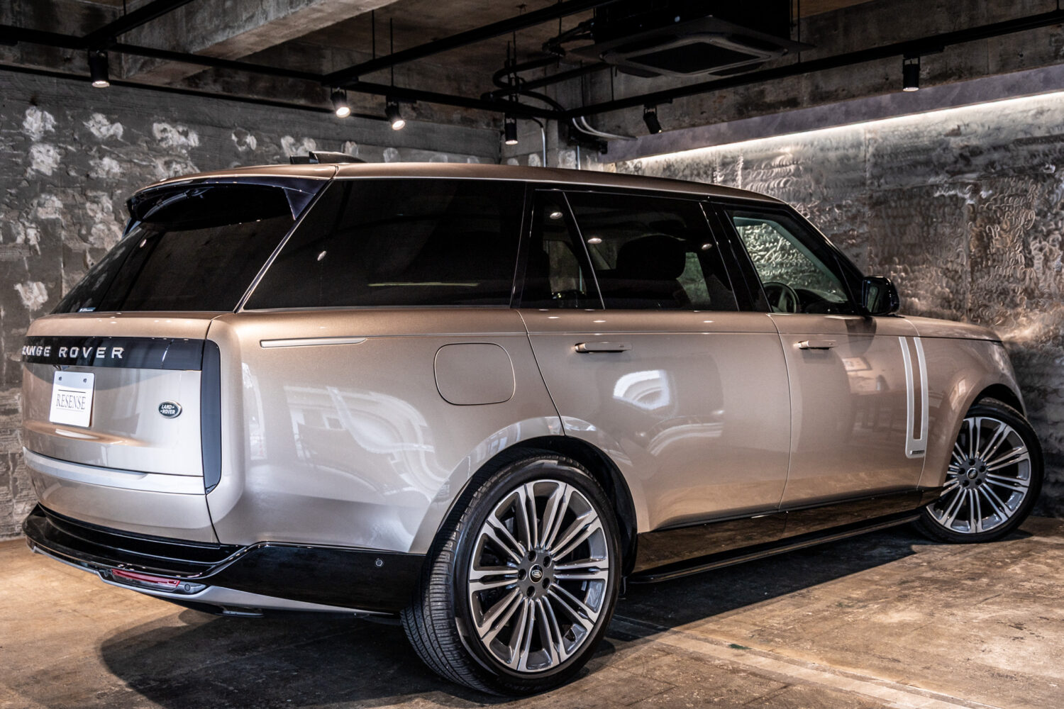 レンジローバー オートバイオグラフィー P530 LWB 7人乗り