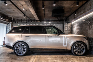 レンジローバー オートバイオグラフィー P530 LWB 7人乗り