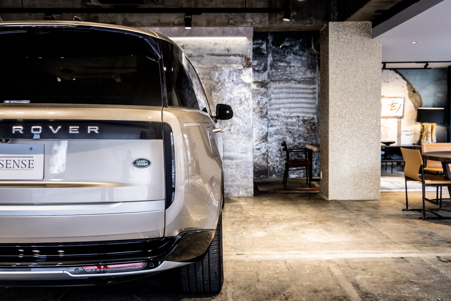 レンジローバー オートバイオグラフィー P530 LWB 7人乗り