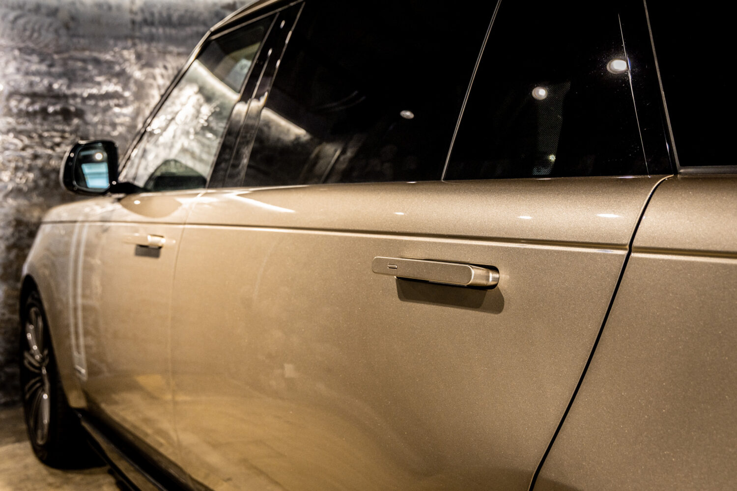 レンジローバー オートバイオグラフィー P530 LWB 7人乗り