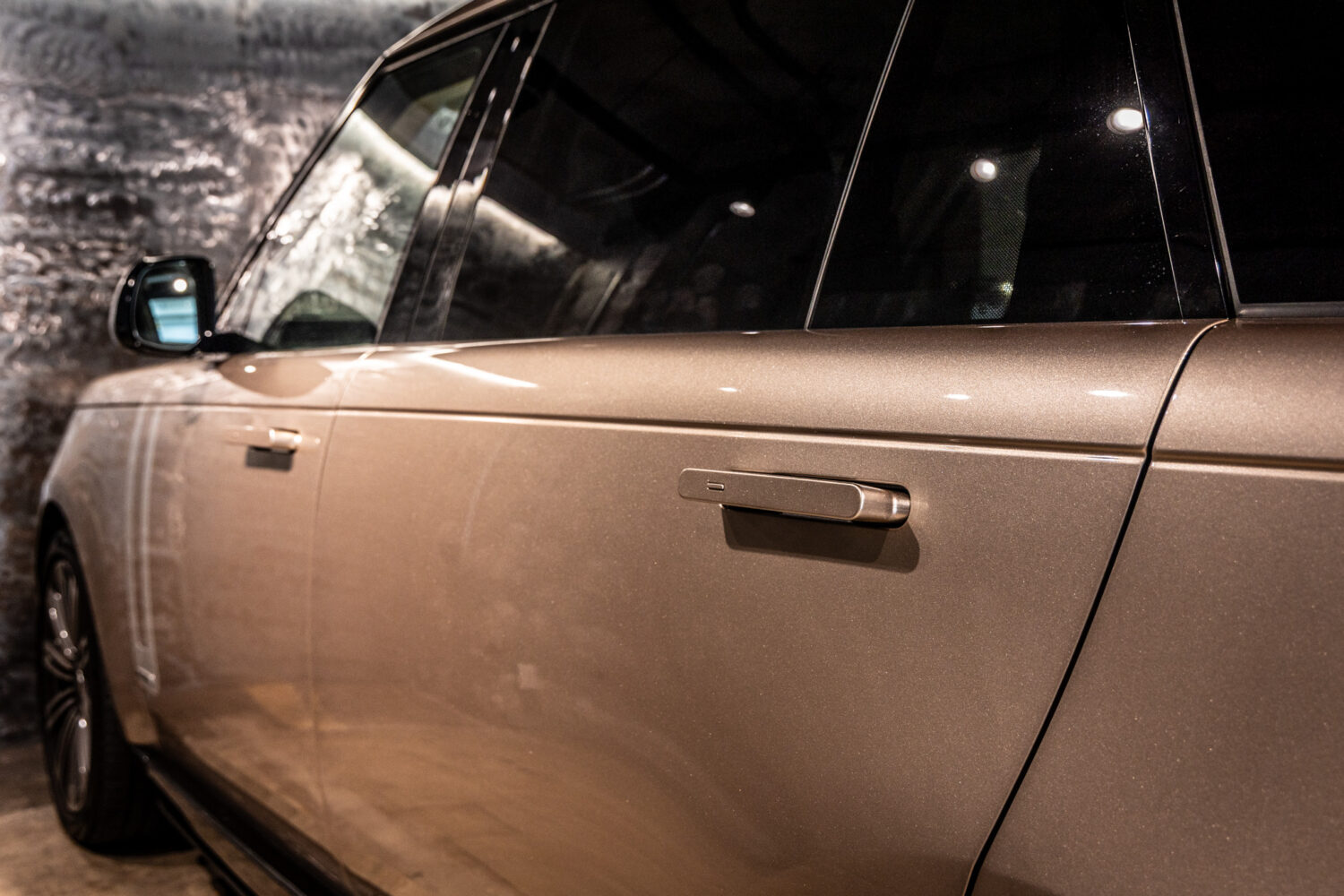 レンジローバー オートバイオグラフィー P530 LWB 7人乗り