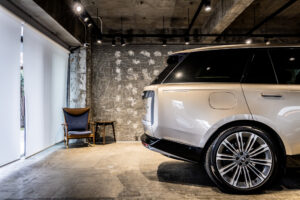 レンジローバー オートバイオグラフィー P530 LWB 7人乗り